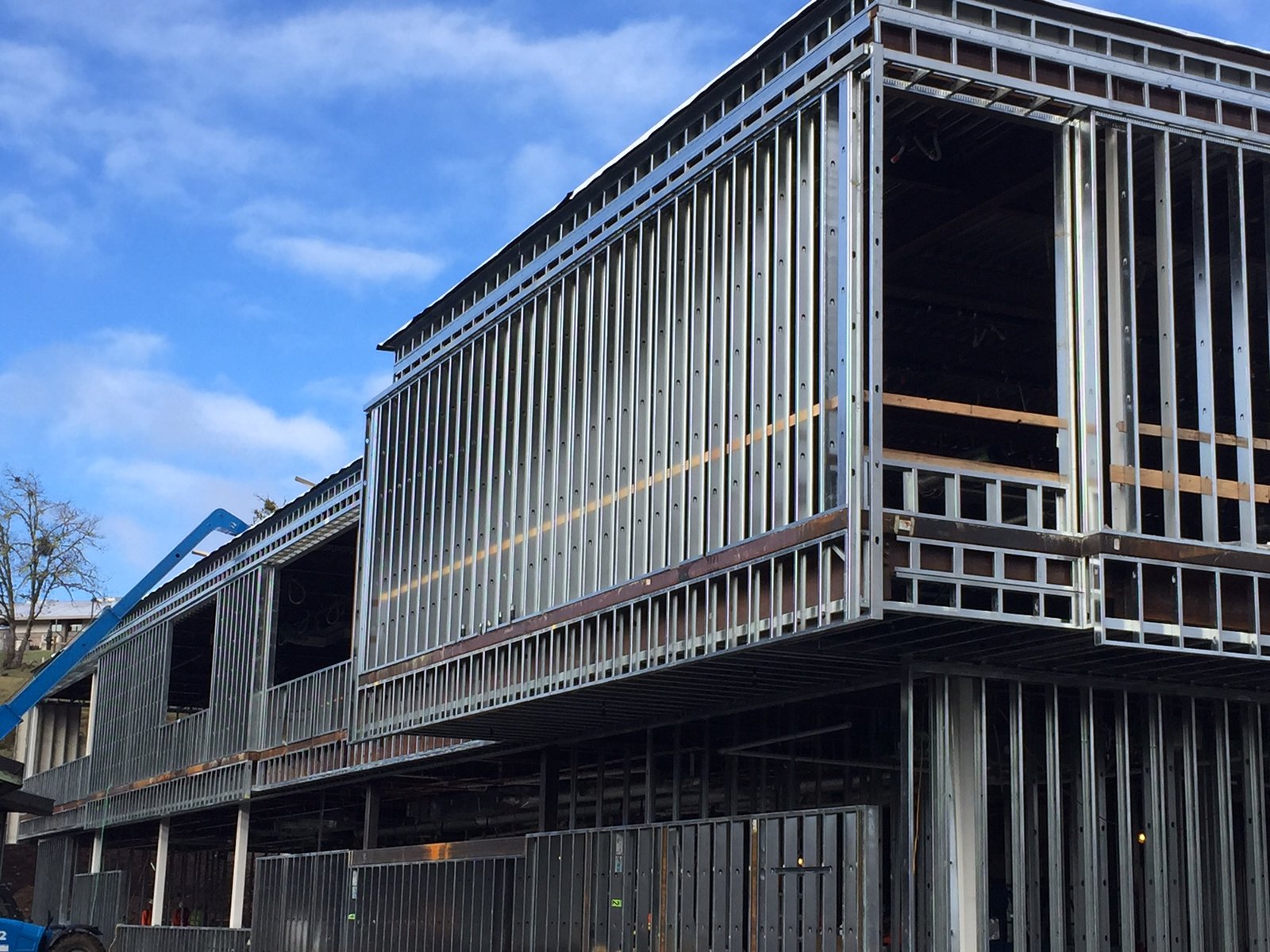 Steel Stud Framing vs Wood Framing: Which Is Better for Commercial Interiors?